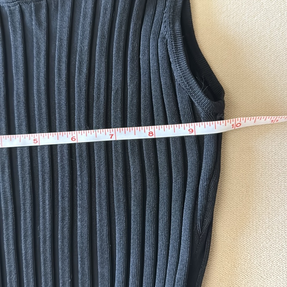 Cache Stretchy Top With Neck Zipper Design - image 8